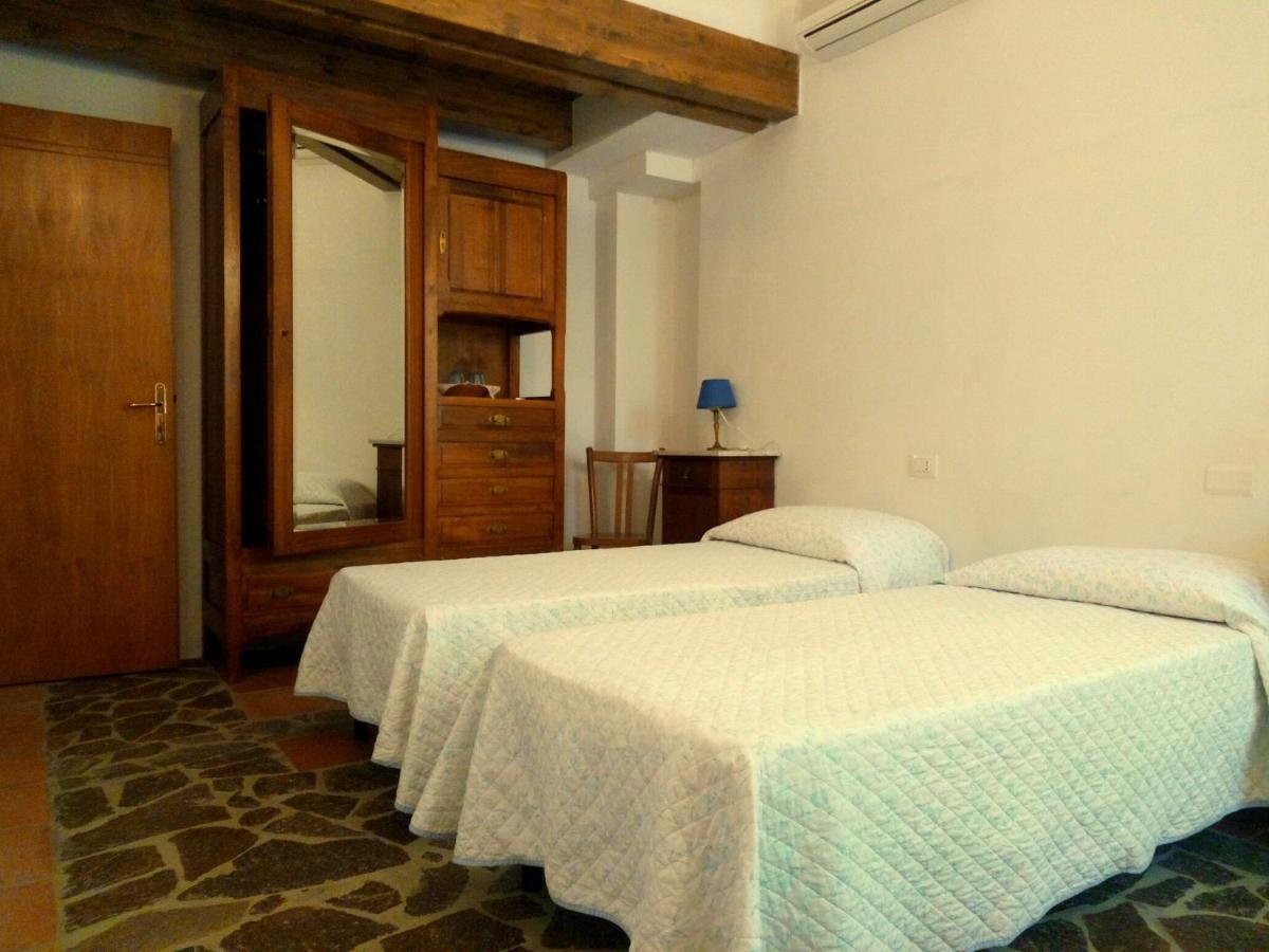 Lierus B&B Gonnosfanàdiga Kültér fotó