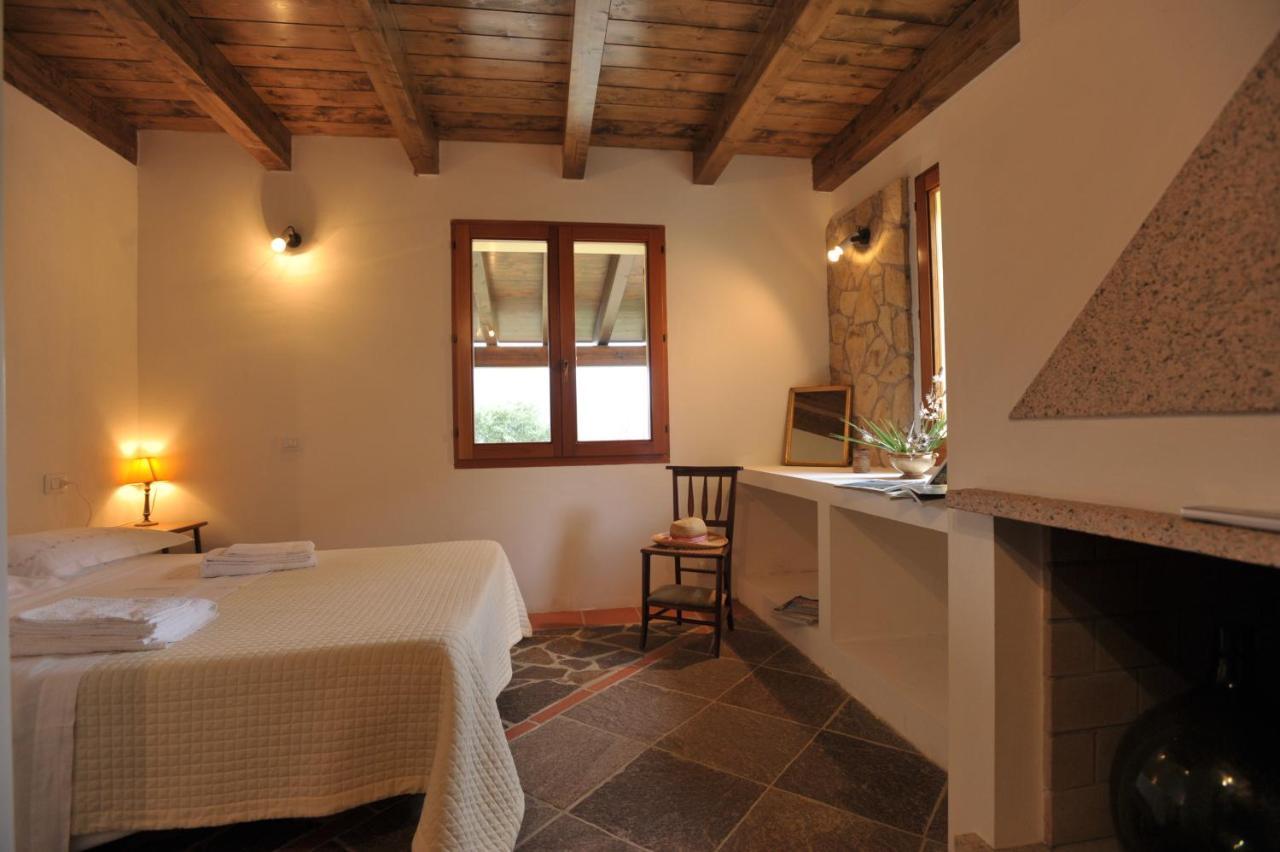 Lierus B&B Gonnosfanàdiga Kültér fotó